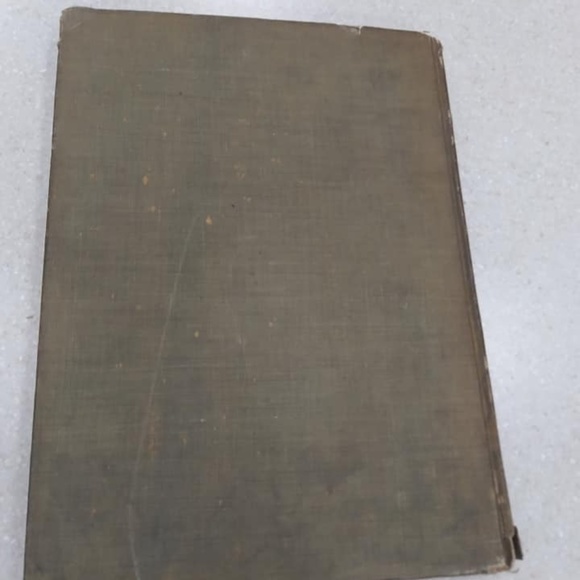 Ethel Traphagen Fashion Icon Signed Book - Picture 4 of 4